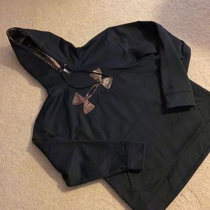 Under Armour Hoodie size L